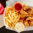 Strisce E Patatine Fritte Di Pollo